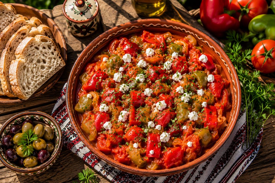 Recept: Servische sataraš met paprika en tomaat